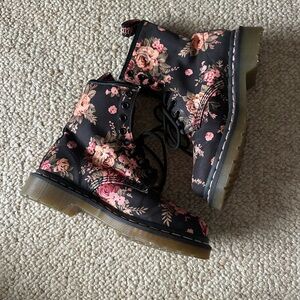 Floral Dr. Martens size 6
